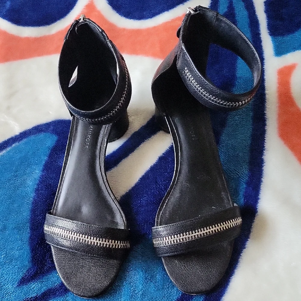 Rebecca Minkoff Ortenne Black Leather Sandals Sz 8.5